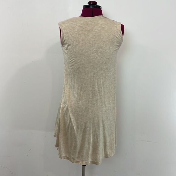 Miik Long Two Layer Beige Top Sleeveless - Picture 4 of 10